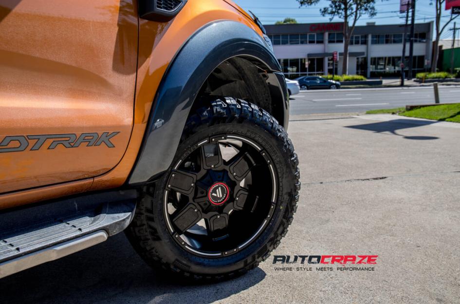 FORD RANGER AB811 SATIN BLACK GLOSS INSERTS